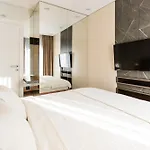 Luxury Positiva 비르