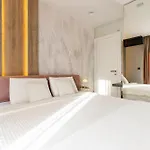 Luxury Positiva *