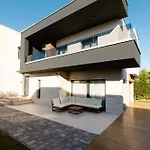 빌라 Luxury Positiva 비르