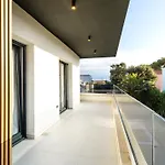 Luxury Positiva 비르