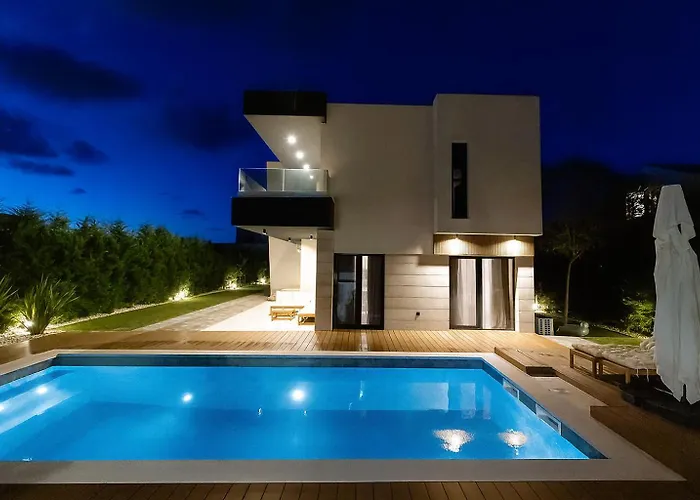 Villa Luxury Positiva Vir