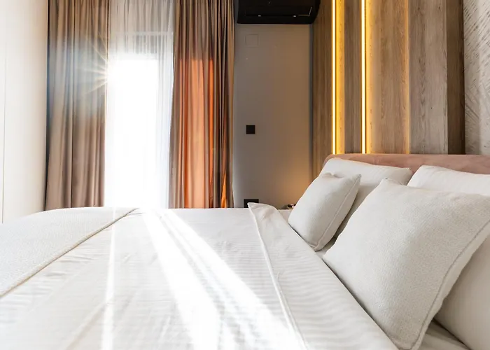 Luxury Positiva Villa