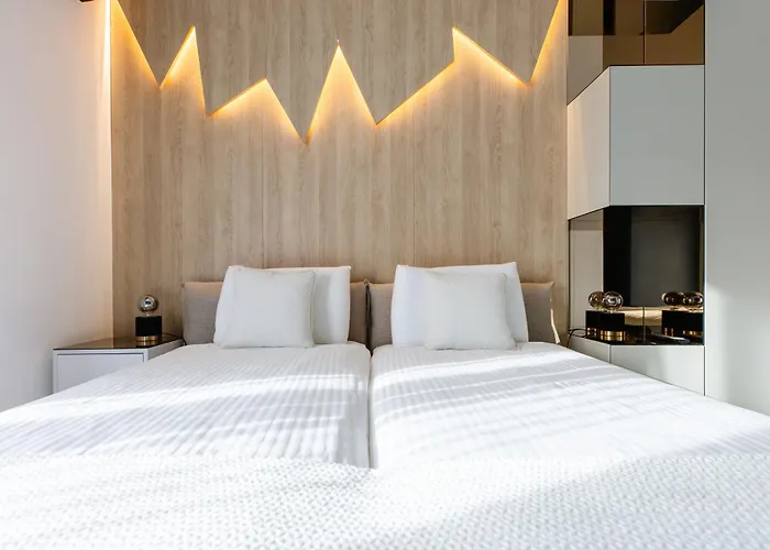 Luxury Positiva Villa Vir