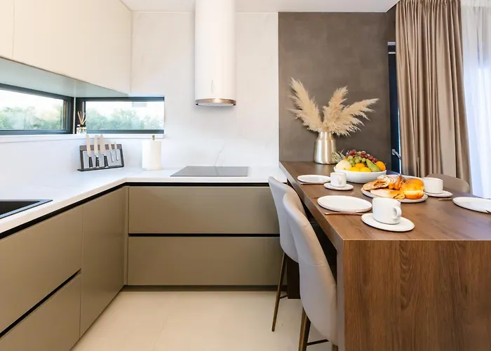 Luxury Positiva * Vir