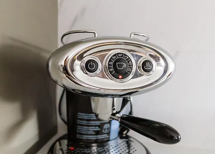 فيلة Luxury Positiva