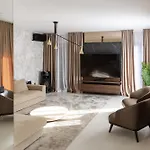 Luxury Positiva Villa *