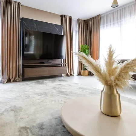 Luxury Positiva וילה