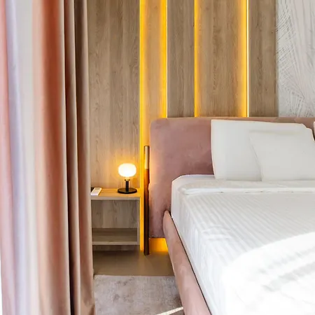 וילה Luxury Positiva