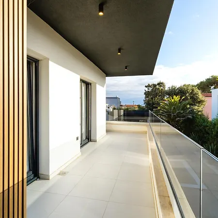 Luxury Positiva ויר