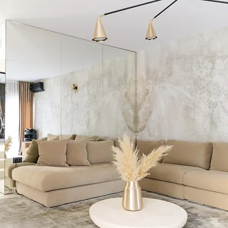 Luxury Positiva *