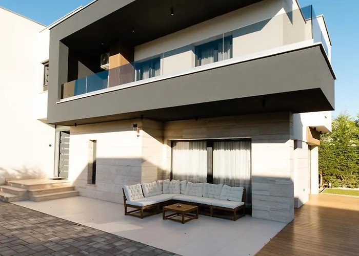 Вилла Luxury Positiva Вир